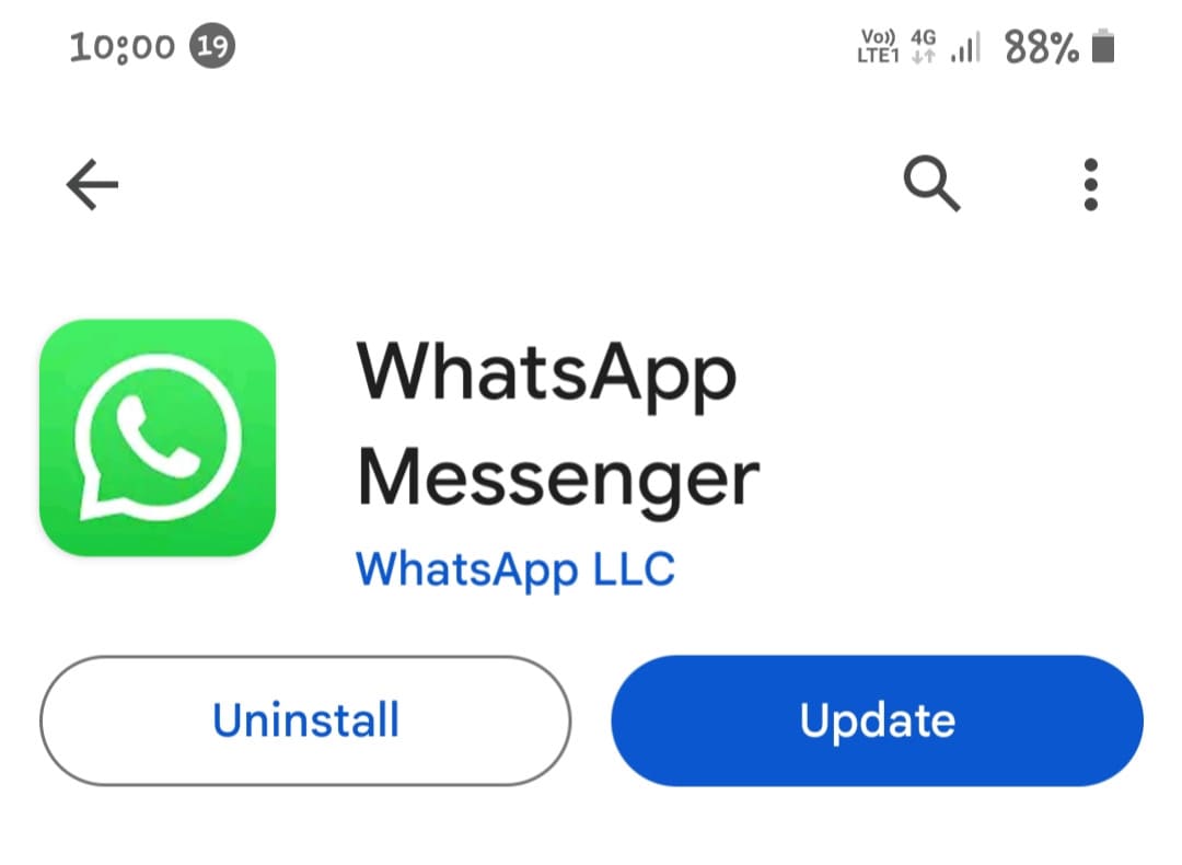 Update button on WhatsApp Play Store to confirm official app